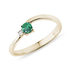 Briliantový prsten waves se smaragdem ve zlatě KLENOTA