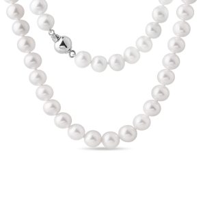 Elegantní perlový náhrdelník se zapínáním z bílého zlata KLENOTA
