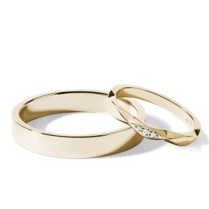 Set snubních prstenů s 3 diamanty ve žlutém zlatě KLENOTA