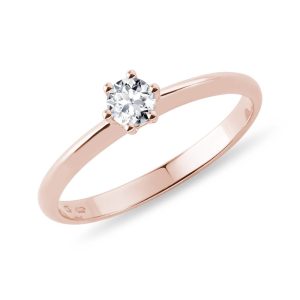 Tenký zásnubní prsten s briliantem v růžovém zlatě KLENOTA
